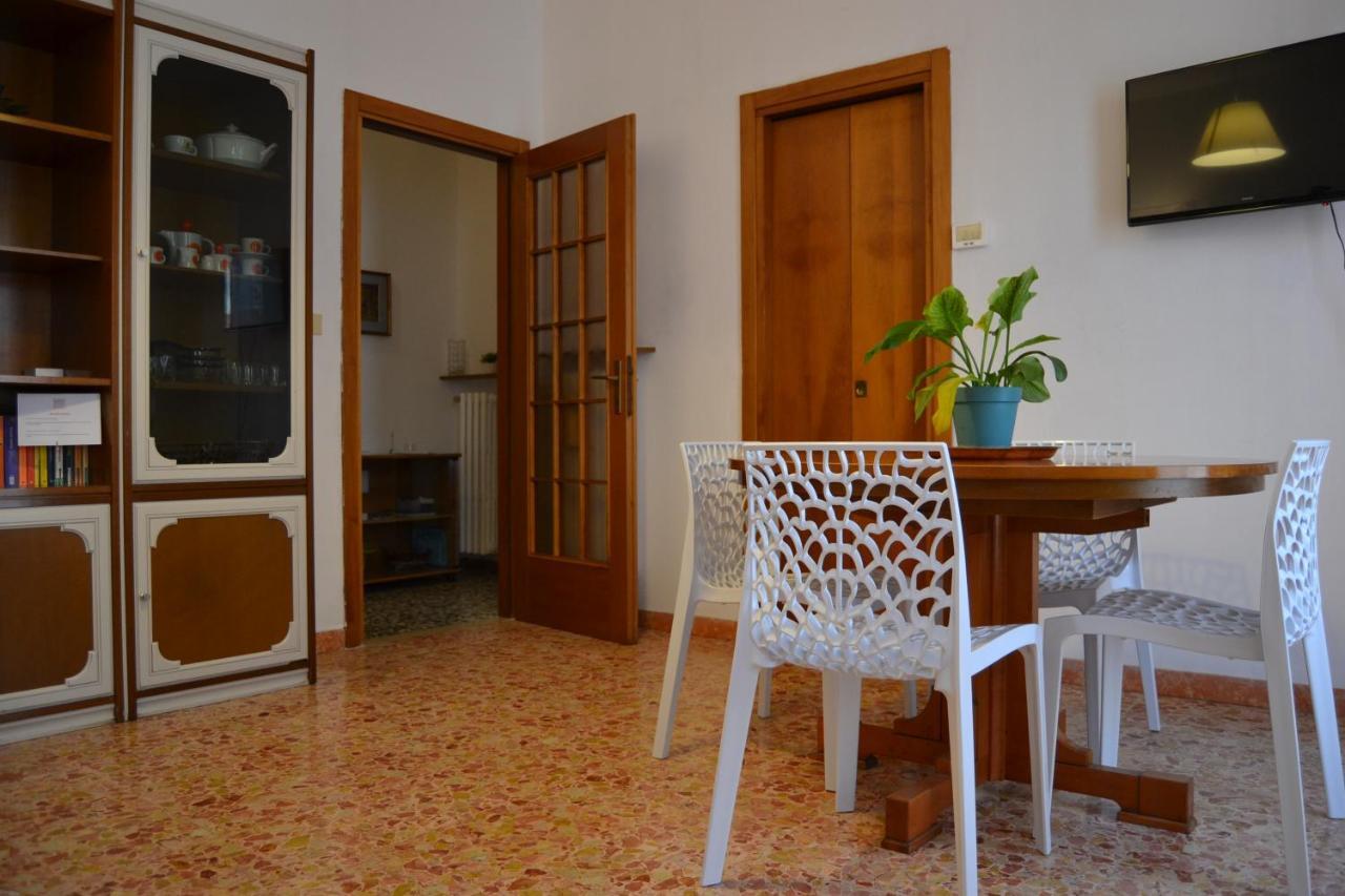 Da Fabio E Francesca - Holiday Apartment Verona Ngoại thất bức ảnh