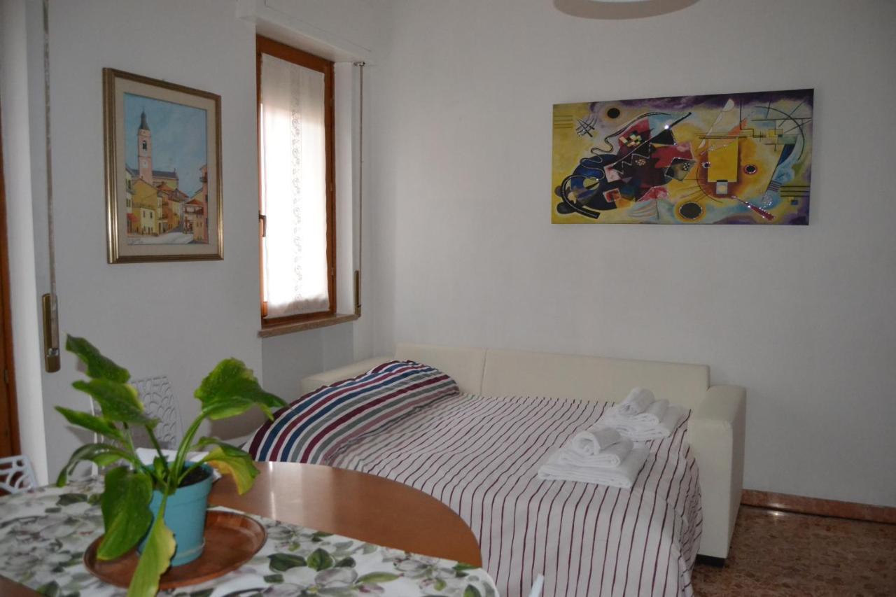 Da Fabio E Francesca - Holiday Apartment Verona Ngoại thất bức ảnh