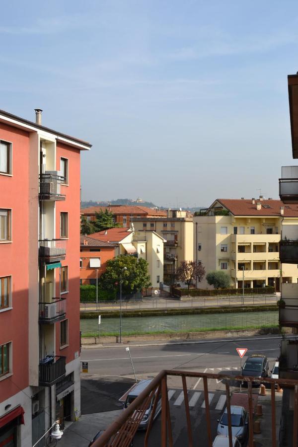 Da Fabio E Francesca - Holiday Apartment Verona Ngoại thất bức ảnh